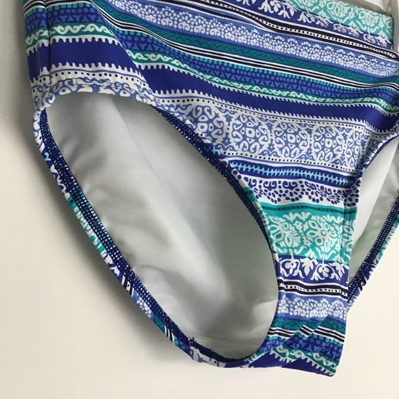 Lands' End Tummy Flattering Swimsuit Bottom . Size 4. - Picture 2 of 8